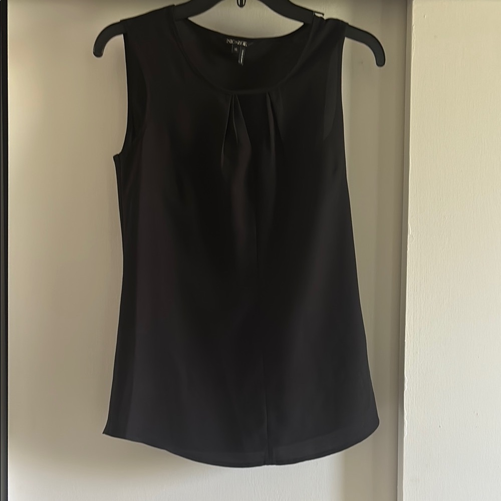 Nice+Zoe Black Sleeveless Blouse